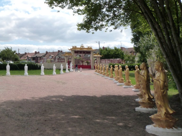 entree_pagode_noyant