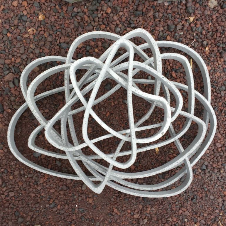 Par terre c'est mieux... Me voilà rassurée !